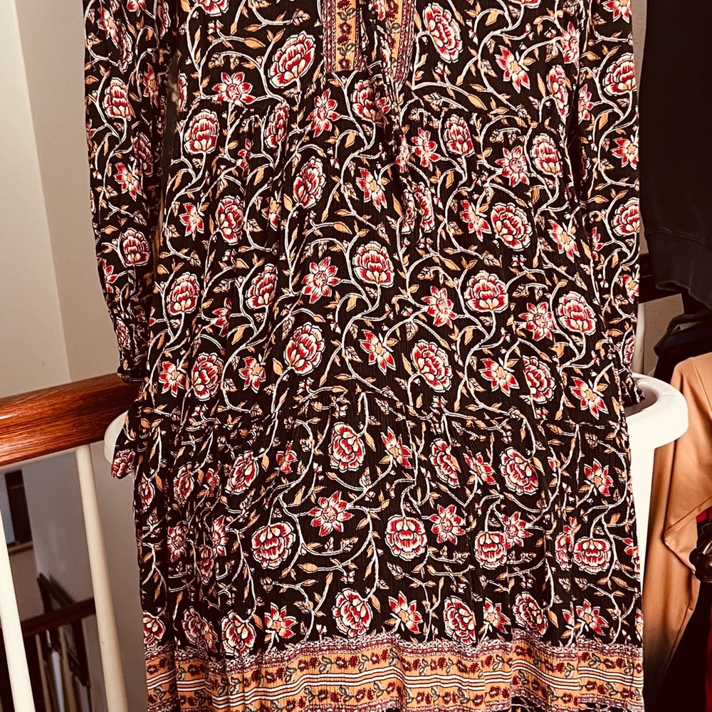 Knox Rose Black and Red Floral Long Sleeve Dress